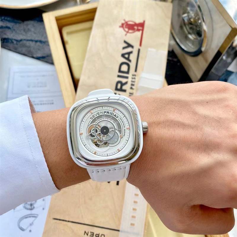 機械手表日常的正確使用方法-復(fù)刻表