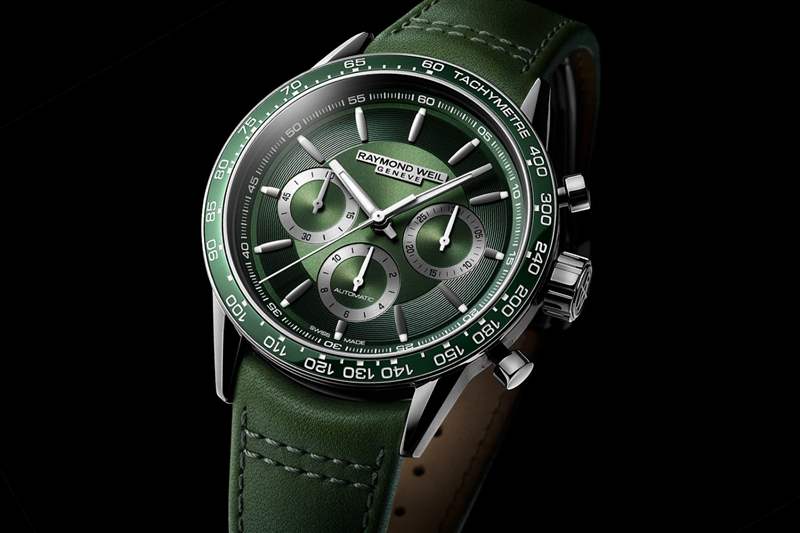 Raymond Weil佩戴Freelancer7741綠色計時腕表-復刻表