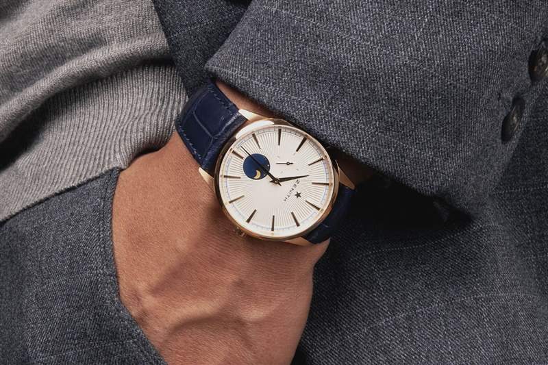 真力時36毫米精英經(jīng)典和月相系列腕表22.3200.670-復刻表