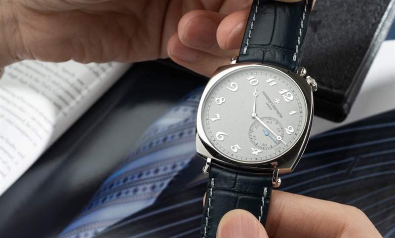 江詩丹頓American 1921慶百歲、運(yùn)動(dòng)風(fēng)黑馬Overseas的下一步-復(fù)刻表