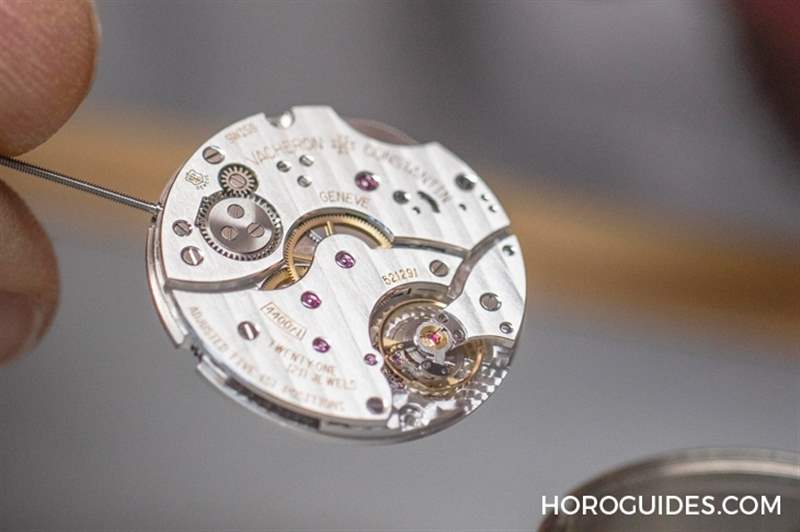 江詩丹頓American 1921慶百歲、運(yùn)動(dòng)風(fēng)黑馬Overseas的下一步-復(fù)刻表