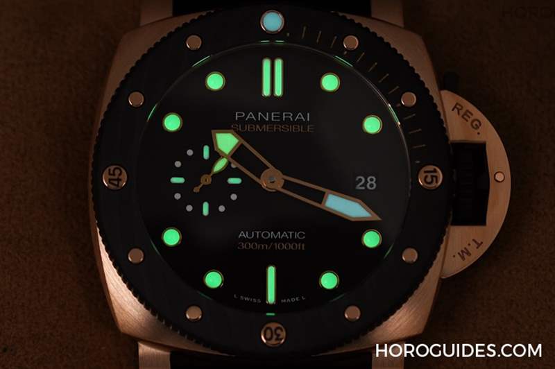 紅金＋碳纖維同步現身｜沛納海Submersible Goldtech? Orocarbo 44mm-PAM01070-復刻表