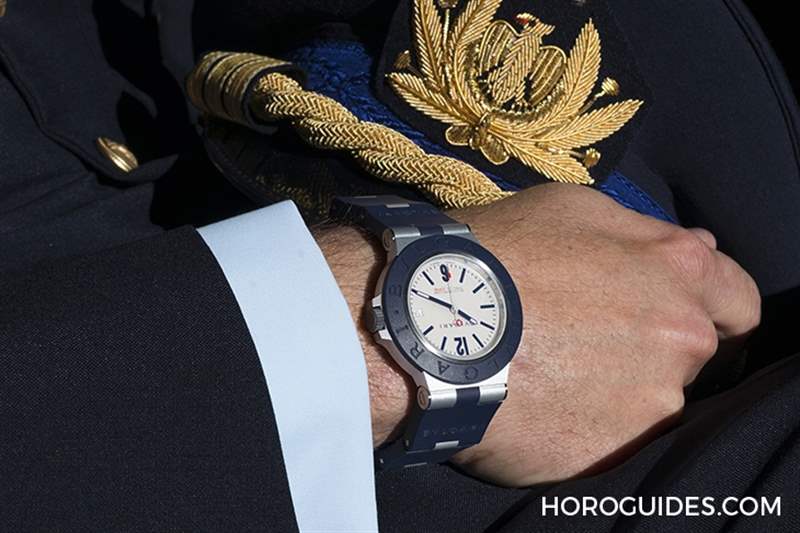 BVLGARI攜手義大利空軍為兒童醫(yī)院獻(xiàn)愛(ài)心，推出Aluminum Tricolore特別版腕表-復(fù)刻表