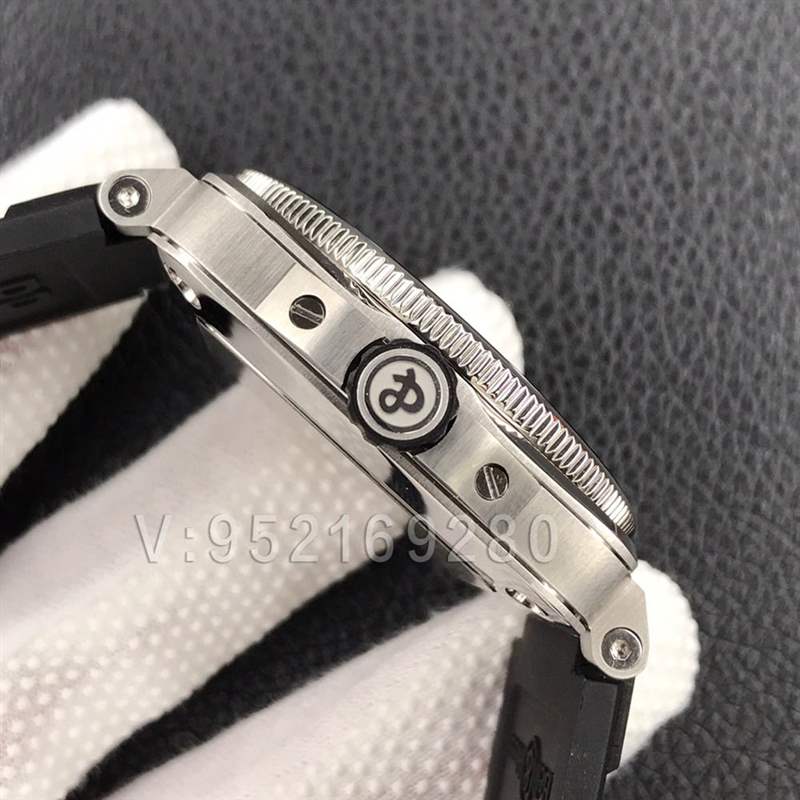 N廠柏萊士BR03-92「方形設計」潛水腕表-復刻表