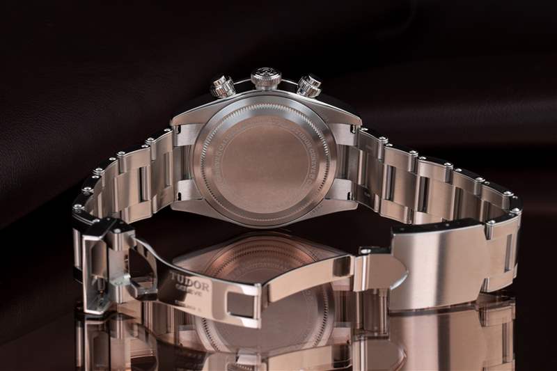 動手實踐:帝舵黑灣計時腕表大踏步前進-復刻表