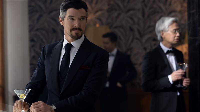 奇異博士手表藏彩蛋？班奈迪克康柏拜區穿梭「多重宇宙」的幸運物來自它！-復刻表