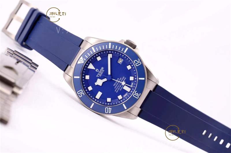 XF廠帝舵領潛型藍色戰(zhàn)斧鈦土豆復刻表做工怎么樣-M25600TB-復刻表
