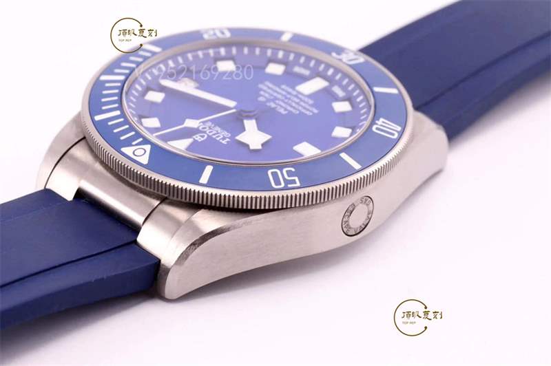 XF廠帝舵領潛型藍色戰(zhàn)斧鈦土豆復刻表做工怎么樣-M25600TB-復刻表