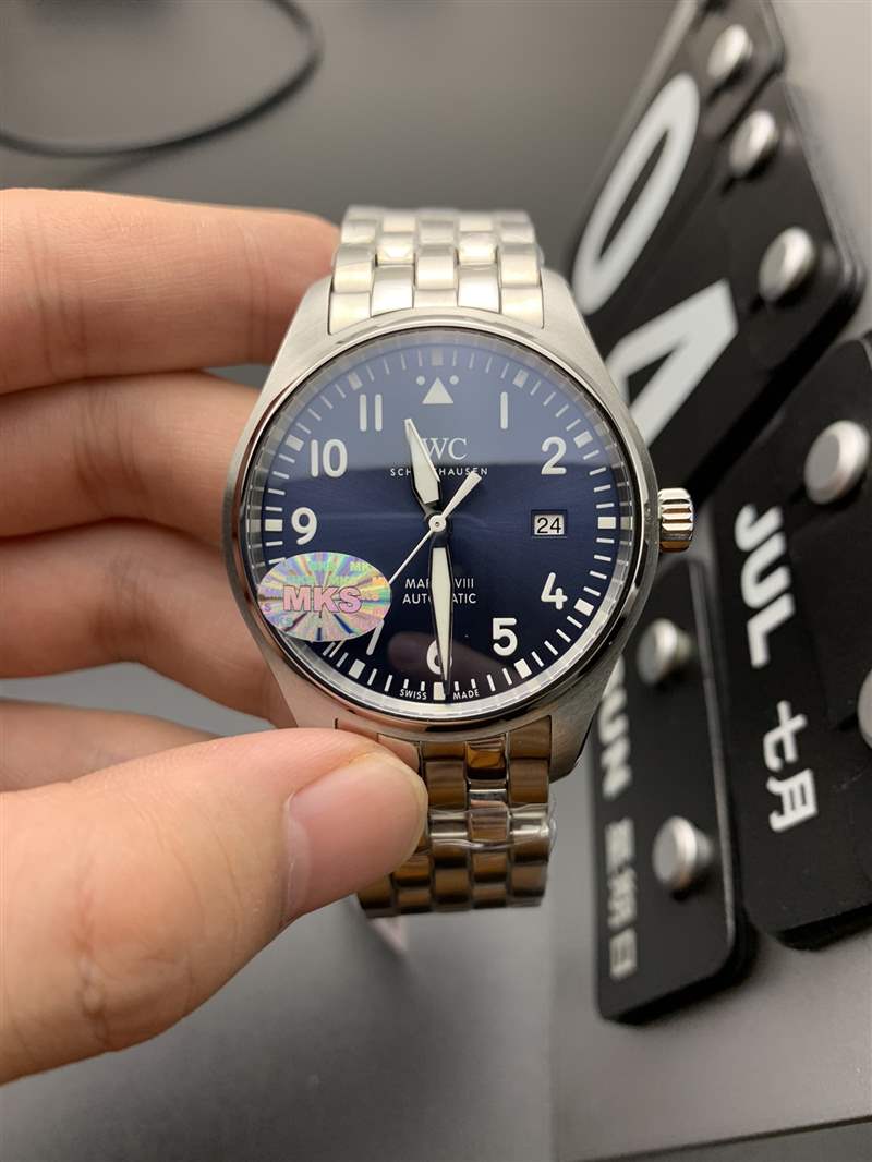 什么樣的手表可以送給自己的長輩-復(fù)刻表