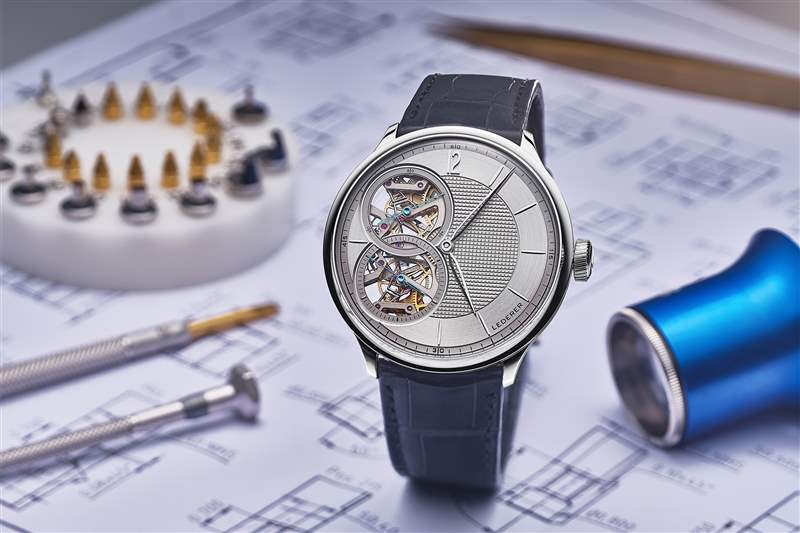 我了解到...... Lederer 的“節拍器”是了解他的中央脈沖計時碼表的關鍵-復刻表