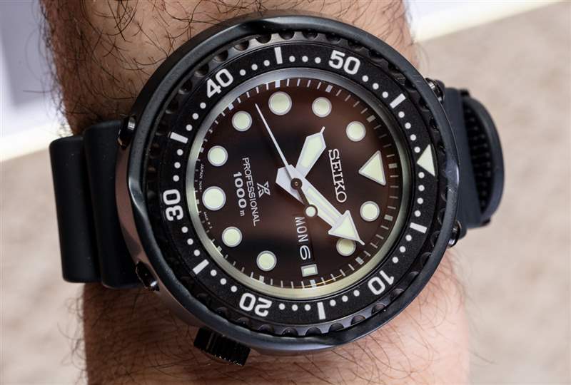動(dòng)手操作:Seiko Prospex S23631 手表是對(duì) 1970 年代原始金槍魚(yú)潛水員的頌歌-復(fù)刻表
