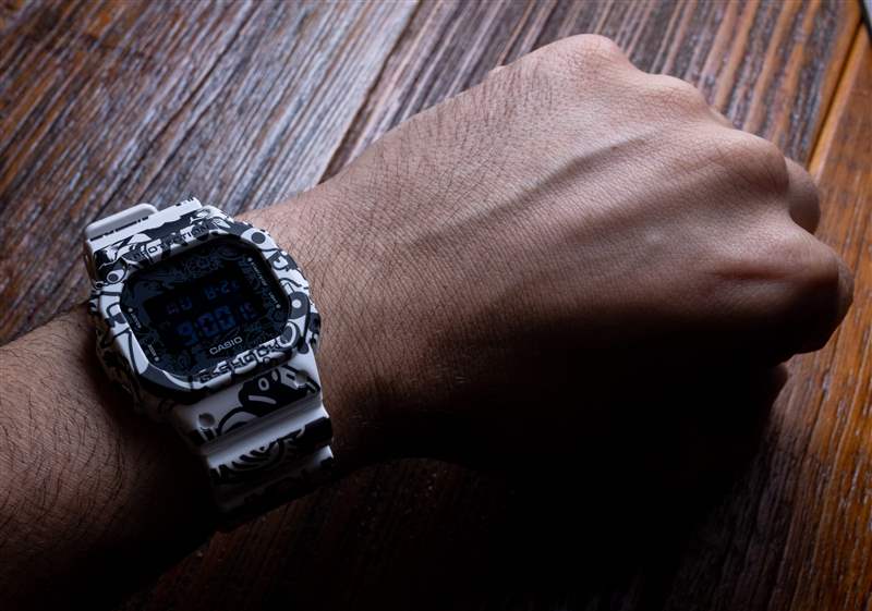 動(dòng)手操作：卡西歐 DW5600-GU-7 'G-Shock Universe' 手表-復(fù)刻表