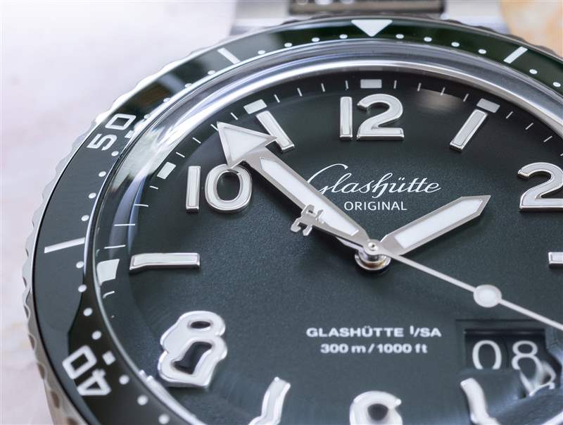 動手實踐:格拉蘇蒂原創 SeaQ 綠色表盤精鋼潛水表 動手實踐:格拉蘇蒂原創 SeaQ 綠色表盤精鋼潛水表-復刻表