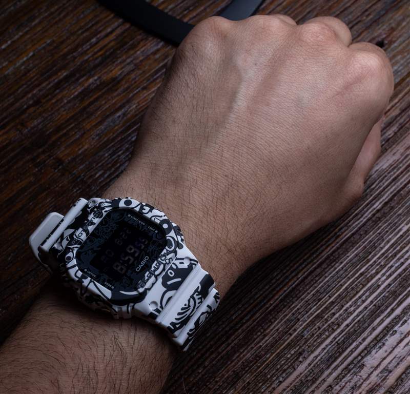 動(dòng)手操作：卡西歐 DW5600-GU-7 'G-Shock Universe' 手表-復(fù)刻表