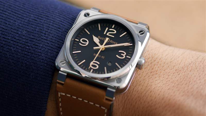 規(guī)格表Bell & Ross 與 BR 03-92 'Golden Heritage' 相得益彰-復刻表