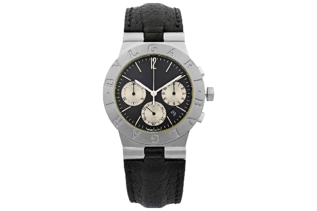 阿爾·帕西諾在《熱火》中戴著寶格麗計時碼表追捕羅伯特·德尼羅-復(fù)刻表