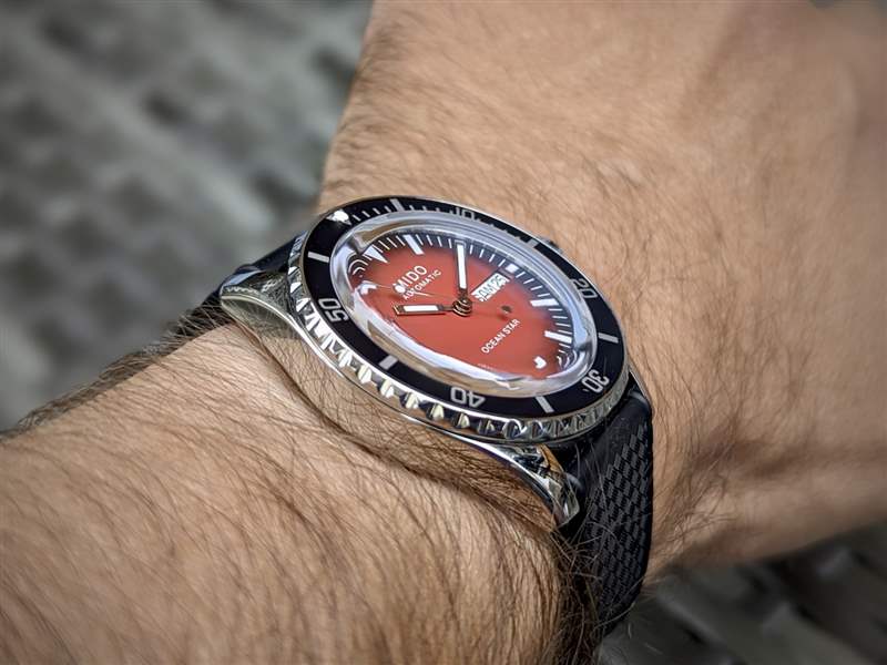 手表評(píng)論:美度海洋之星,20周年靈感來(lái)自建筑,和GMT-復(fù)刻表