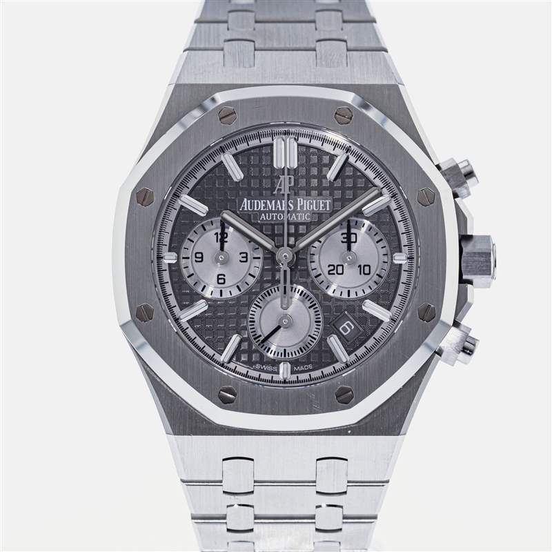 Audemars Piguet 皇家橡樹計(jì)時(shí)碼表 38mm 的士兵形象
