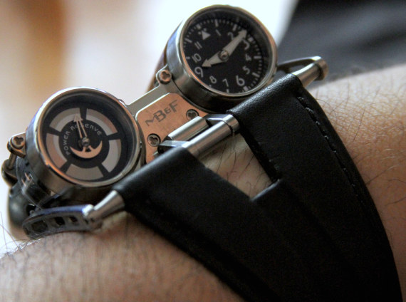 MBandF HM4 watch 4 MB&F HM4 Thunderbolt火箭推進器形態手表-復刻表
