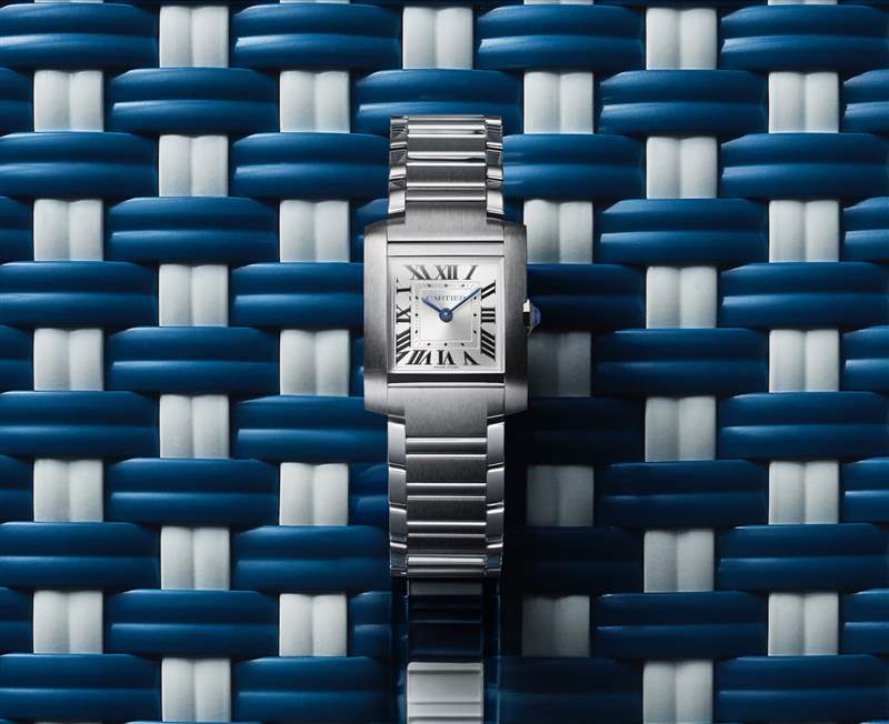 卡地亞重塑標志性坦克鉆石腕表-復(fù)刻表