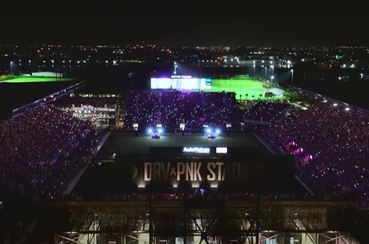 梅西轉(zhuǎn)戰(zhàn)邁阿密國際接下10號戰(zhàn)袍手上PP彩虹圈尤其吸睛-復(fù)刻表