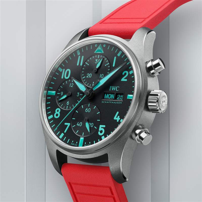 萬(wàn)國(guó)推出Pilot’s Watch Chronograph 41 Mercedes-AMG Petronas Formula One Team Miami Pink計(jì)時(shí)碼表-復(fù)刻表