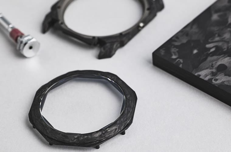 寶格麗連推兩款啟用鍛造碳材質(zhì)的Octo Finissimo超薄表搭配玫瑰金細(xì)節(jié)展現(xiàn)奢華前衛(wèi)感-復(fù)刻表