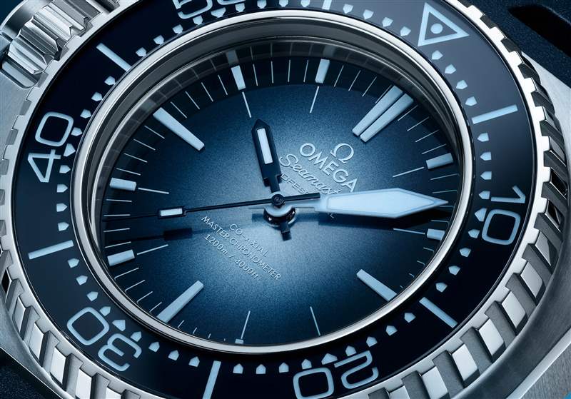 海馬系列今夏新款Summer Blue 深淺變化呈現(xiàn)獨(dú)特海洋美學(xué)-復(fù)刻表