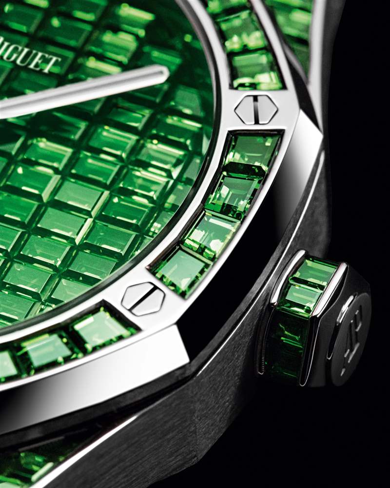 愛彼推出Royal Oak Selfwinding Rainbow Sets珠寶腕表：彩色寶石鑲嵌-復(fù)刻表