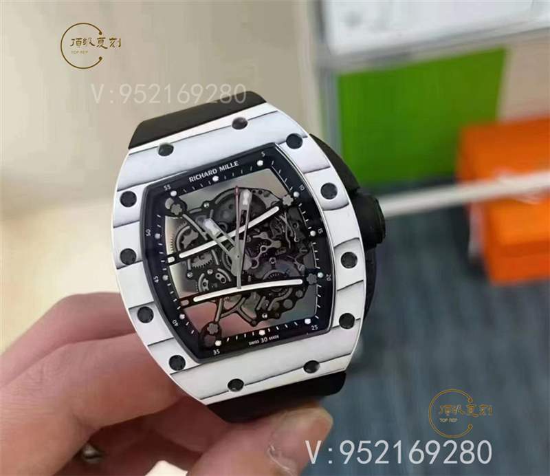 土豪揚言要買手表就要買貴的(你贊同嗎)-復刻表