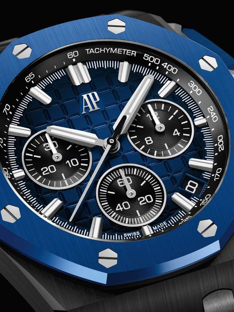 愛(ài)彼同步釋出兩款皇家橡樹(shù)離岸型自動(dòng)上鏈計(jì)時(shí)碼表異材質(zhì)搭配造型吸睛-復(fù)刻表