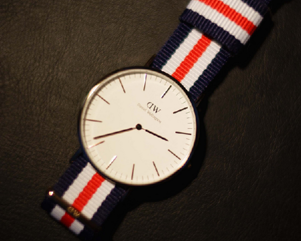 DW和阿瑪尼手表哪個(gè)好(DW和阿瑪尼手表哪個(gè)檔次高)-復(fù)刻表