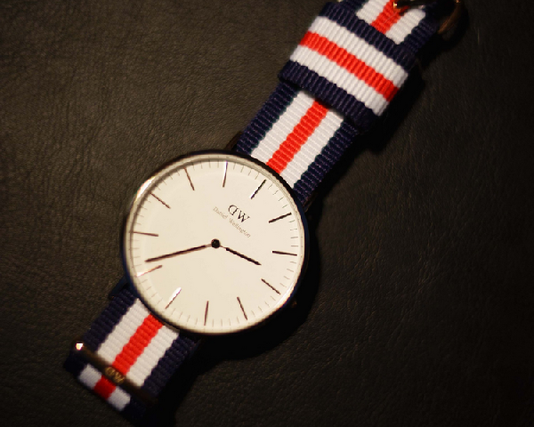 DW和CK手表哪個好一點(DW和CK手表哪個牌子大)-復(fù)刻表