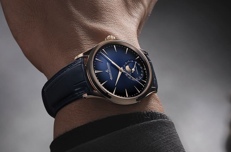 積家Master Ultra超薄大師月相表改玫瑰金材質搭配漸層藍色面盤詮釋雅致型格-復刻表