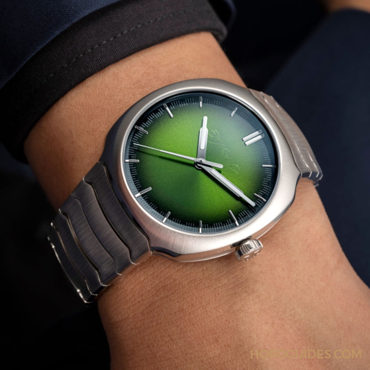 青龍升級回歸、夢幻紫色同步亮相|H. MOSER & CIE. Streamliner Centre Seconds Matrix Green-復刻表