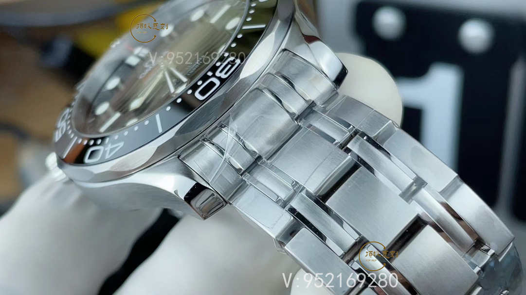 VS廠歐米茄海馬300復(fù)刻表深度測評：工藝與細節(jié)的卓越展現(xiàn)-復(fù)刻表