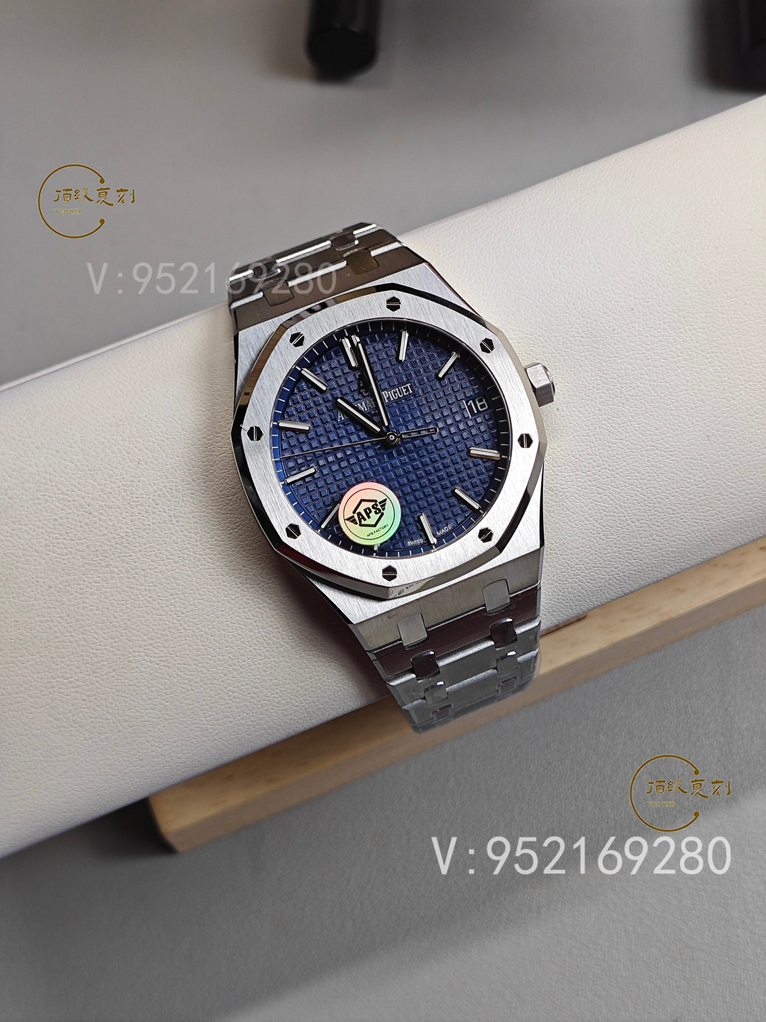 深入解析APS愛彼復刻表15500藍面版：4302一體機芯與原裝同步功能-復刻表